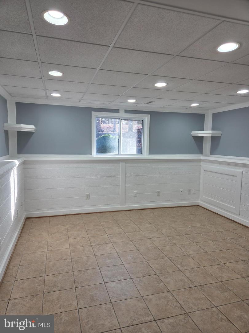 8004 GRACIE DR, MANASSAS, Virginia 20112, 3 Bedrooms Bedrooms, ,2 BathroomsBathrooms,Residential,For sale,8004 GRACIE DR,VAPW2113826 MLS # VAPW2113826