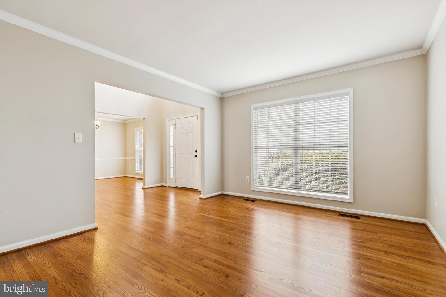 9320 CROSSED SABRES CT, MANASSAS, Virginia 20111, 5 Bedrooms Bedrooms, ,3 BathroomsBathrooms,Residential,For sale,9320 CROSSED SABRES CT,VAPW2113856 MLS # VAPW2113856