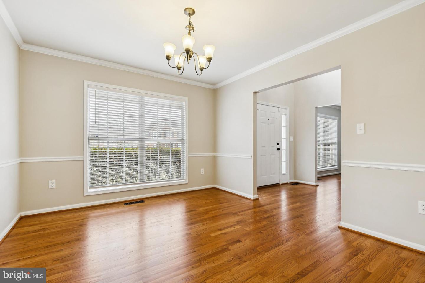 9320 CROSSED SABRES CT, MANASSAS, Virginia 20111, 5 Bedrooms Bedrooms, ,3 BathroomsBathrooms,Residential,For sale,9320 CROSSED SABRES CT,VAPW2113856 MLS # VAPW2113856