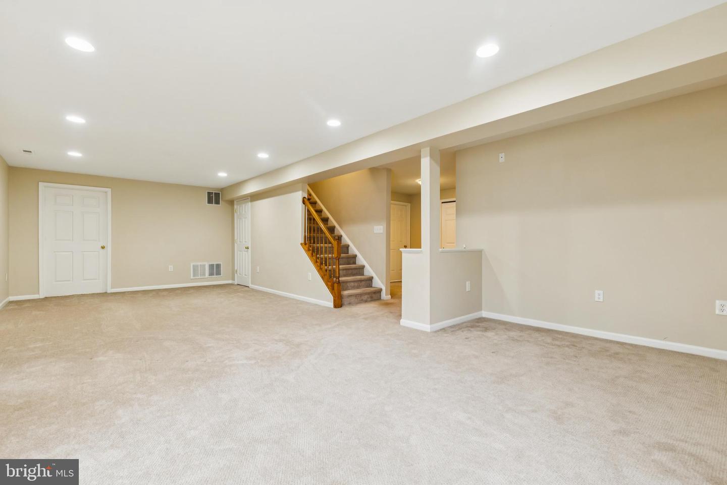 9320 CROSSED SABRES CT, MANASSAS, Virginia 20111, 5 Bedrooms Bedrooms, ,3 BathroomsBathrooms,Residential,For sale,9320 CROSSED SABRES CT,VAPW2113856 MLS # VAPW2113856