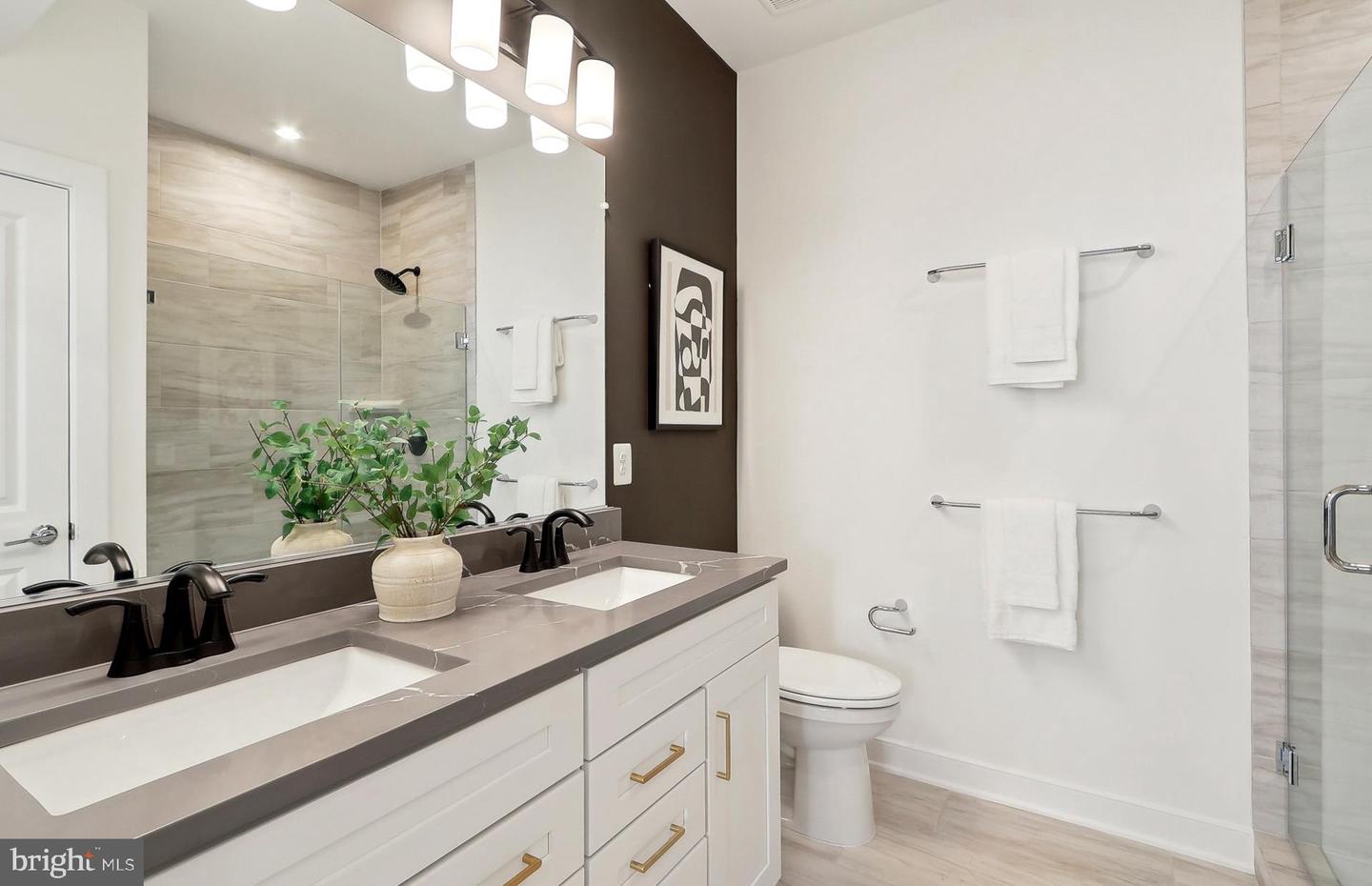 42619 BLACK ANGUS DR, ASHBURN, Virginia 20148, 3 Bedrooms Bedrooms, ,3 BathroomsBathrooms,Residential,For sale,42619 BLACK ANGUS DR,VALO2117502 MLS # VALO2117502