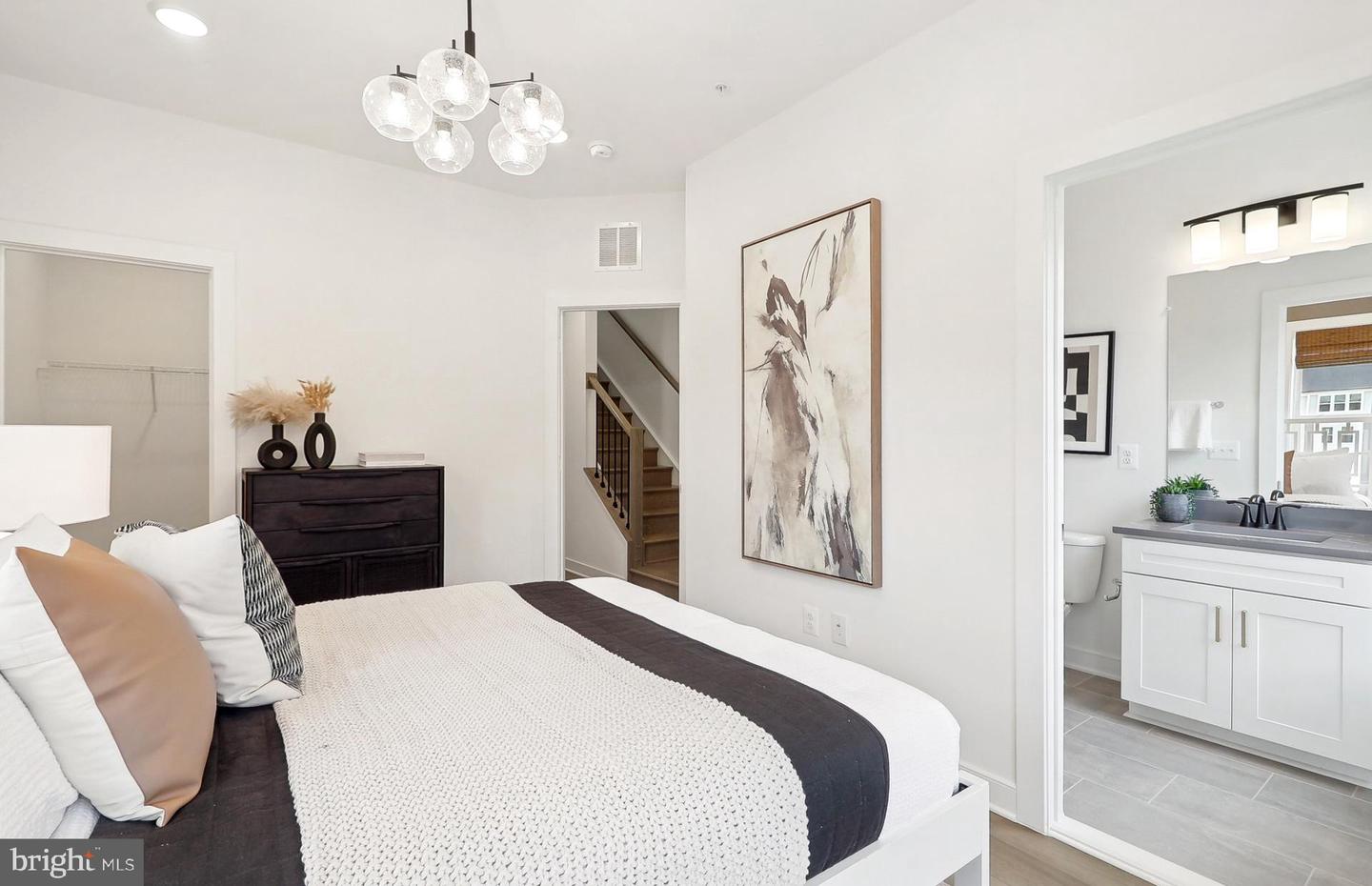 42619 BLACK ANGUS DR, ASHBURN, Virginia 20148, 3 Bedrooms Bedrooms, ,3 BathroomsBathrooms,Residential,For sale,42619 BLACK ANGUS DR,VALO2117502 MLS # VALO2117502