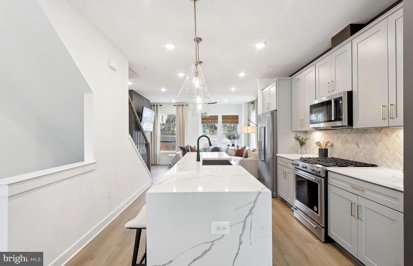 42619 BLACK ANGUS DR, ASHBURN, Virginia 20148, 3 Bedrooms Bedrooms, ,3 BathroomsBathrooms,Residential,For sale,42619 BLACK ANGUS DR,VALO2117502 MLS # VALO2117502