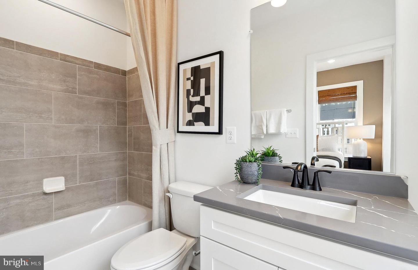 42619 BLACK ANGUS DR, ASHBURN, Virginia 20148, 3 Bedrooms Bedrooms, ,3 BathroomsBathrooms,Residential,For sale,42619 BLACK ANGUS DR,VALO2117502 MLS # VALO2117502