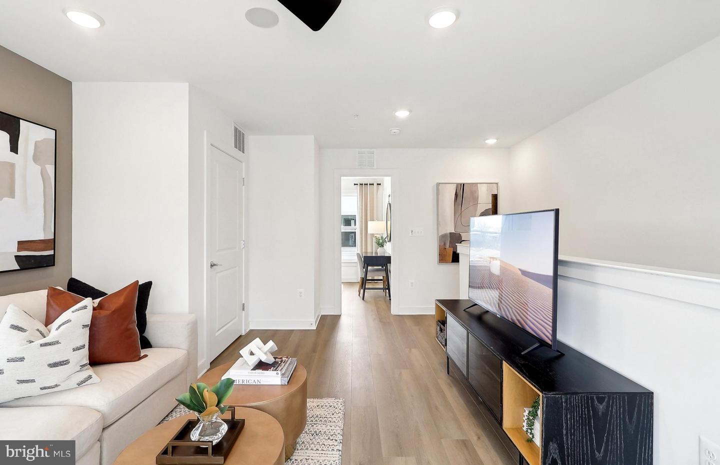 42619 BLACK ANGUS DR, ASHBURN, Virginia 20148, 3 Bedrooms Bedrooms, ,3 BathroomsBathrooms,Residential,For sale,42619 BLACK ANGUS DR,VALO2117502 MLS # VALO2117502