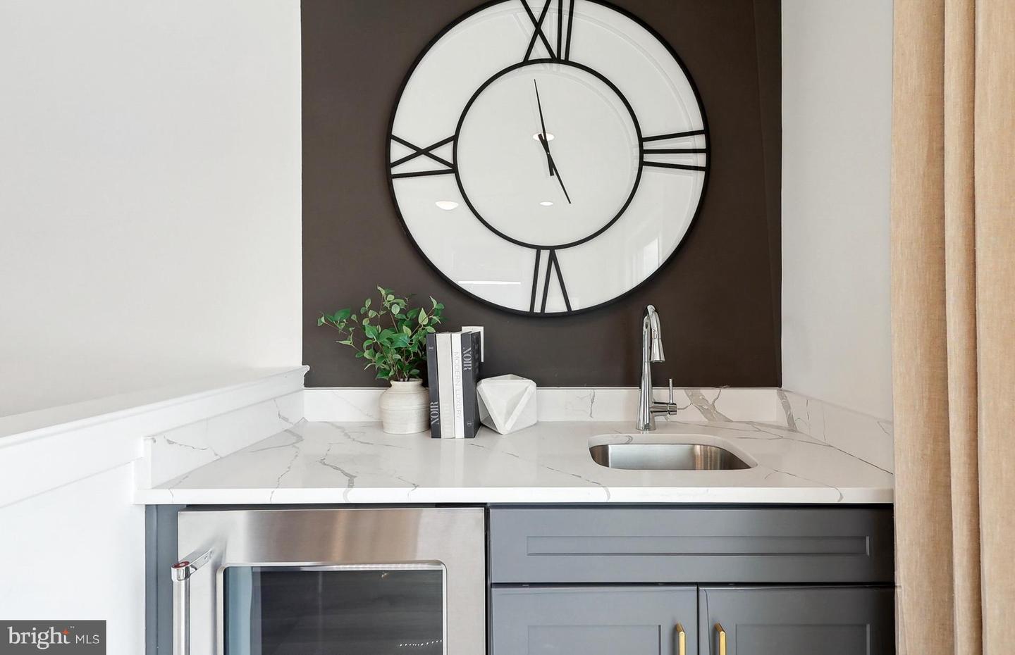 42619 BLACK ANGUS DR, ASHBURN, Virginia 20148, 3 Bedrooms Bedrooms, ,3 BathroomsBathrooms,Residential,For sale,42619 BLACK ANGUS DR,VALO2117502 MLS # VALO2117502