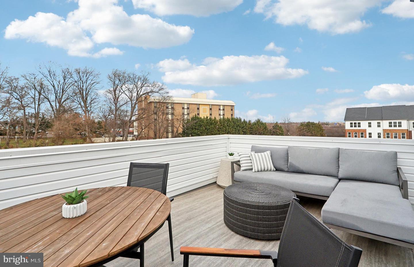 42619 BLACK ANGUS DR, ASHBURN, Virginia 20148, 3 Bedrooms Bedrooms, ,3 BathroomsBathrooms,Residential,For sale,42619 BLACK ANGUS DR,VALO2117502 MLS # VALO2117502