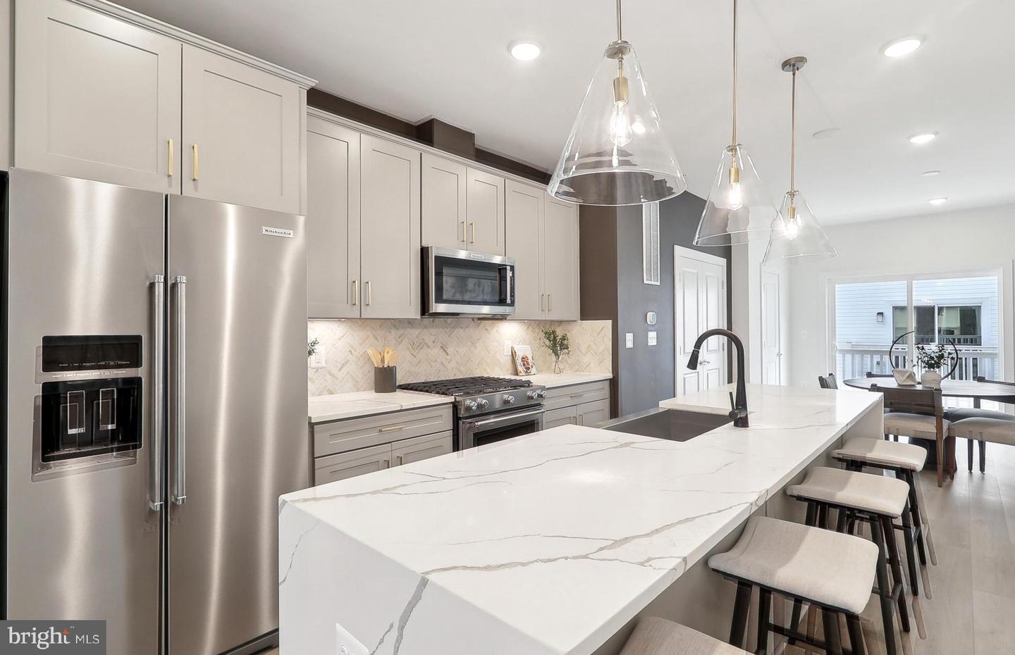 42619 BLACK ANGUS DR, ASHBURN, Virginia 20148, 3 Bedrooms Bedrooms, ,3 BathroomsBathrooms,Residential,For sale,42619 BLACK ANGUS DR,VALO2117502 MLS # VALO2117502