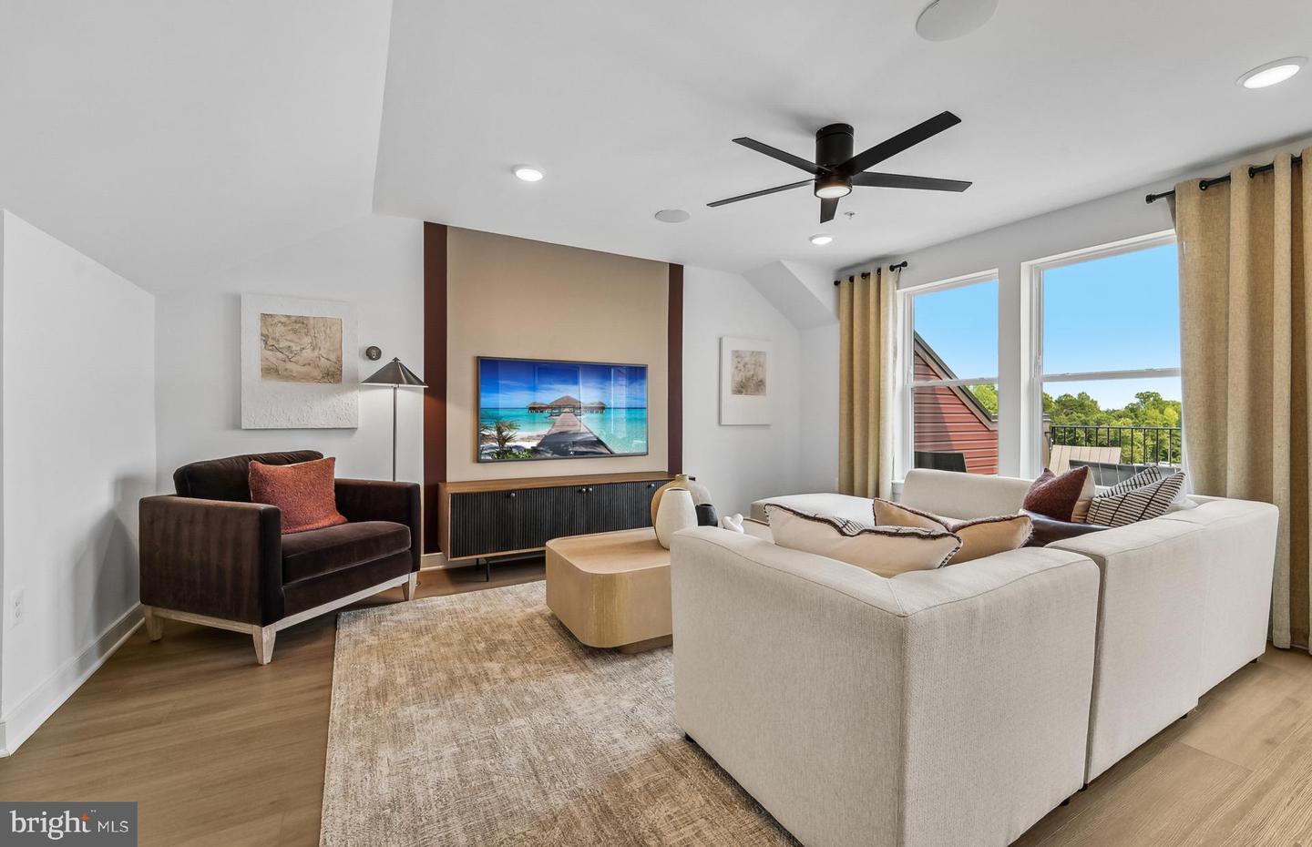 42621 BLACK ANGUS DR, ASHBURN, Virginia 20148, 3 Bedrooms Bedrooms, ,2 BathroomsBathrooms,Residential,For sale,42621 BLACK ANGUS DR,VALO2117514 MLS # VALO2117514