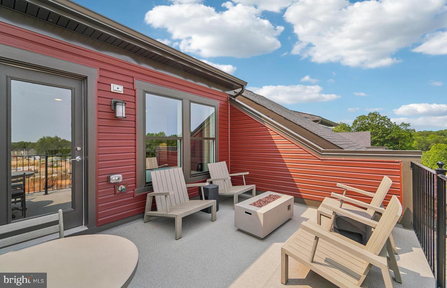 42621 BLACK ANGUS DR, ASHBURN, Virginia 20148, 3 Bedrooms Bedrooms, ,2 BathroomsBathrooms,Residential,For sale,42621 BLACK ANGUS DR,VALO2117514 MLS # VALO2117514