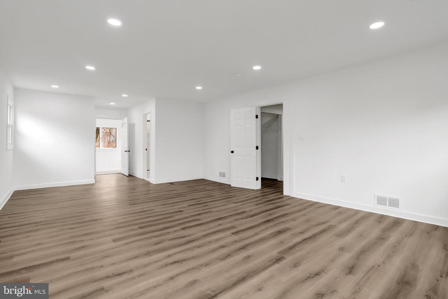 4816 EDWARDS ST, ALEXANDRIA, Virginia 22312, 4 Bedrooms Bedrooms, ,4 BathroomsBathrooms,Residential,For sale,4816 EDWARDS ST,VAFX2294490 MLS # VAFX2294490