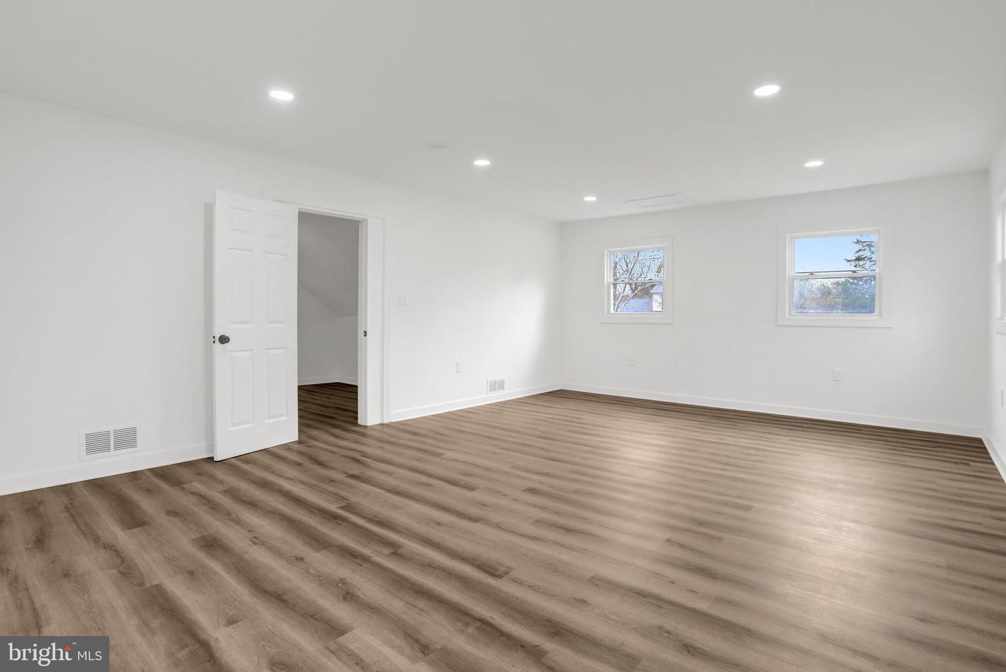 4816 EDWARDS ST, ALEXANDRIA, Virginia 22312, 4 Bedrooms Bedrooms, ,4 BathroomsBathrooms,Residential,For sale,4816 EDWARDS ST,VAFX2294490 MLS # VAFX2294490