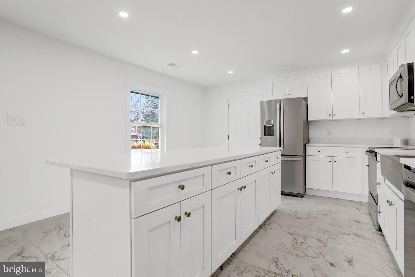 4816 EDWARDS ST, ALEXANDRIA, Virginia 22312, 4 Bedrooms Bedrooms, ,4 BathroomsBathrooms,Residential,For sale,4816 EDWARDS ST,VAFX2294490 MLS # VAFX2294490