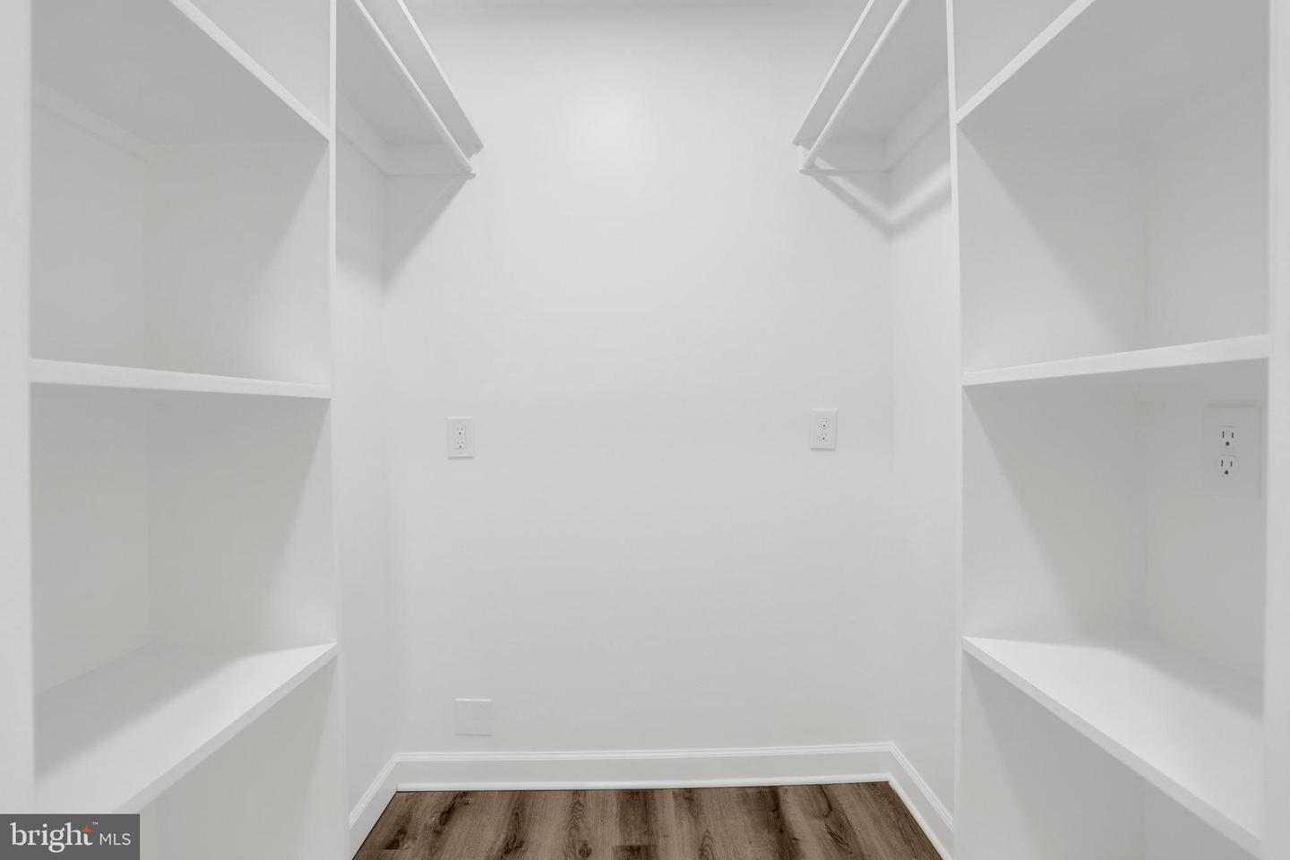 4816 EDWARDS ST, ALEXANDRIA, Virginia 22312, 4 Bedrooms Bedrooms, ,4 BathroomsBathrooms,Residential,For sale,4816 EDWARDS ST,VAFX2294490 MLS # VAFX2294490