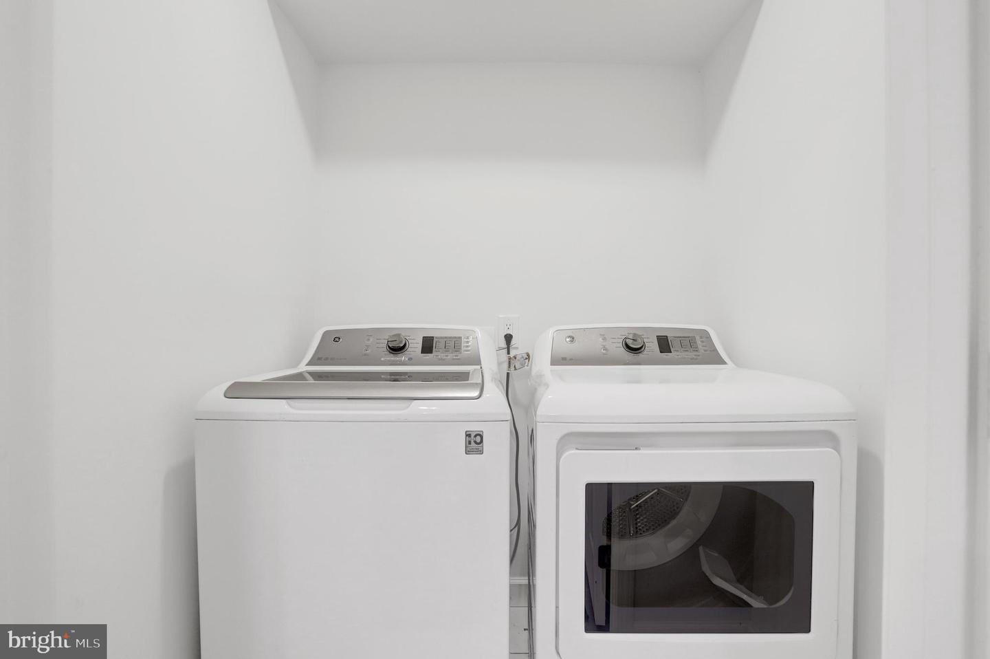 4816 EDWARDS ST, ALEXANDRIA, Virginia 22312, 4 Bedrooms Bedrooms, ,4 BathroomsBathrooms,Residential,For sale,4816 EDWARDS ST,VAFX2294490 MLS # VAFX2294490