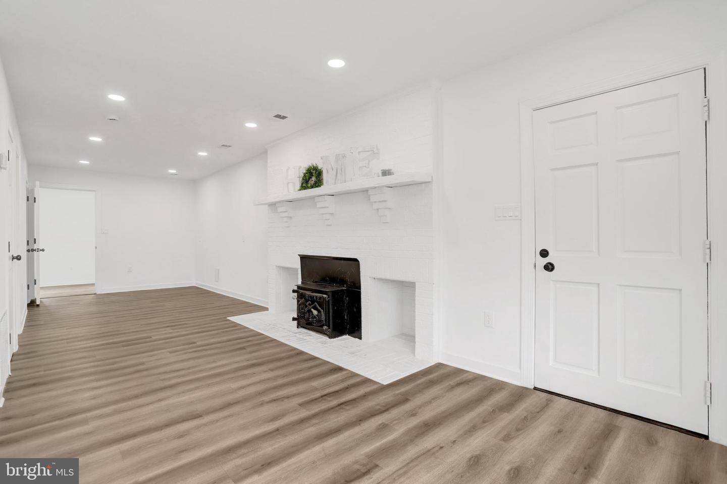 4816 EDWARDS ST, ALEXANDRIA, Virginia 22312, 4 Bedrooms Bedrooms, ,4 BathroomsBathrooms,Residential,For sale,4816 EDWARDS ST,VAFX2294490 MLS # VAFX2294490