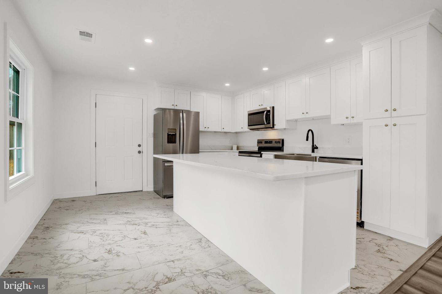 4816 EDWARDS ST, ALEXANDRIA, Virginia 22312, 4 Bedrooms Bedrooms, ,4 BathroomsBathrooms,Residential,For sale,4816 EDWARDS ST,VAFX2294490 MLS # VAFX2294490