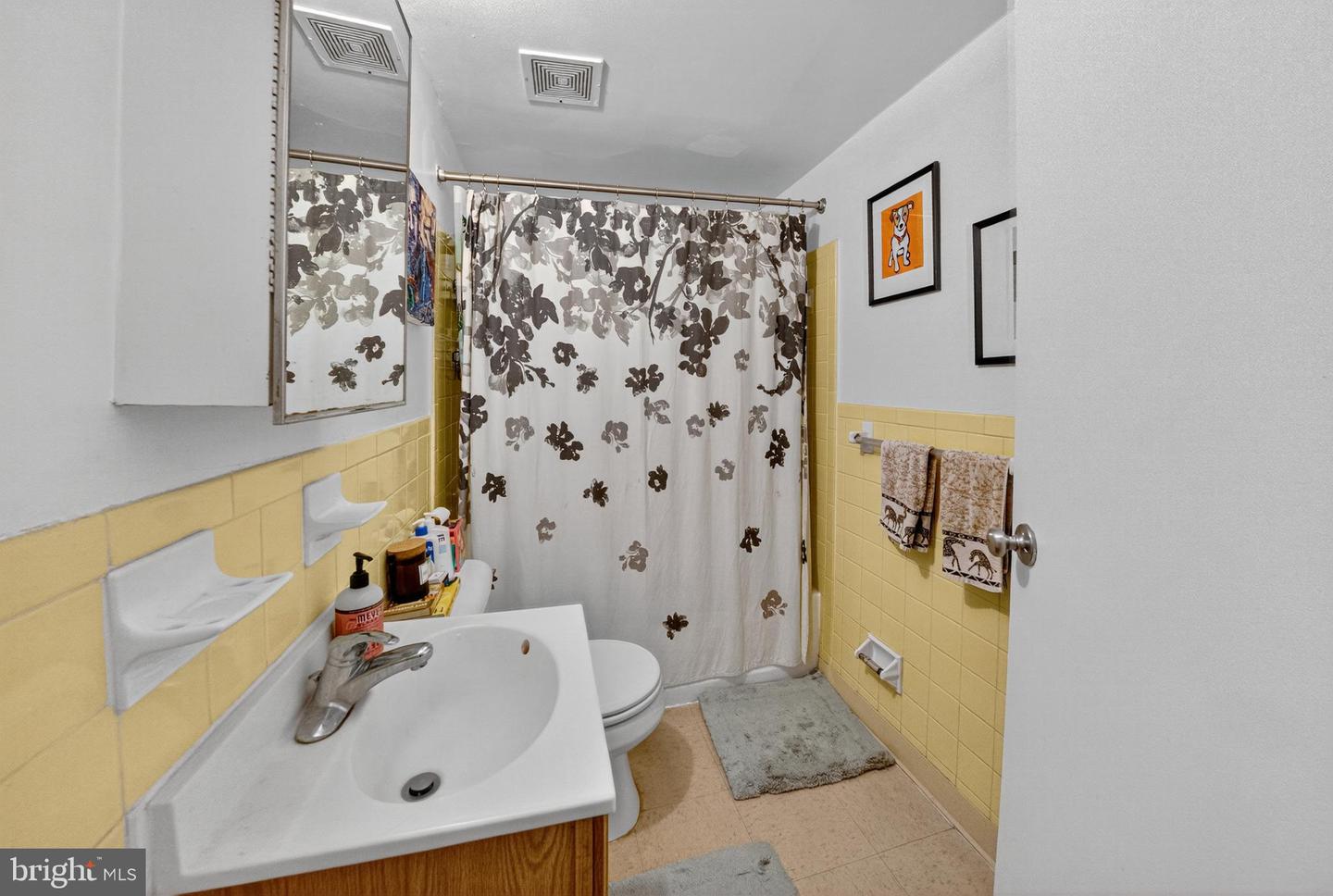 1440 W ST NW #304, WASHINGTON, District Of Columbia 20009, 1 Bedroom Bedrooms, ,1 BathroomBathrooms,Residential,For sale,1440 W ST NW #304,DCDC2249276 MLS # DCDC2249276