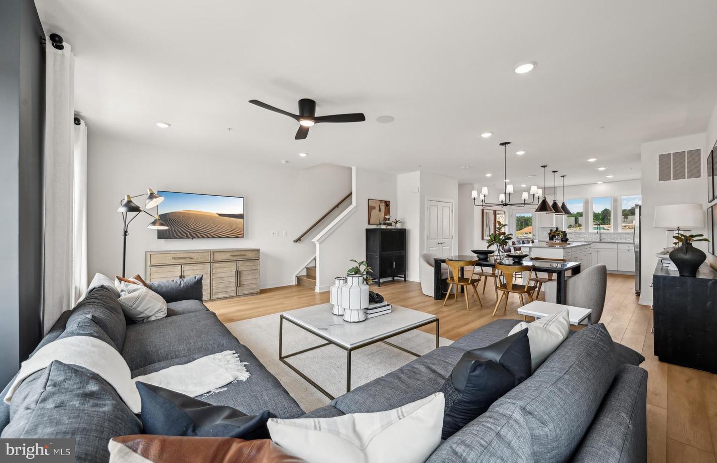 42617 BLACK ANGUS DR, ASHBURN, Virginia 20148, 3 Bedrooms Bedrooms, ,2 BathroomsBathrooms,Residential,For sale,42617 BLACK ANGUS DR,VALO2117524 MLS # VALO2117524