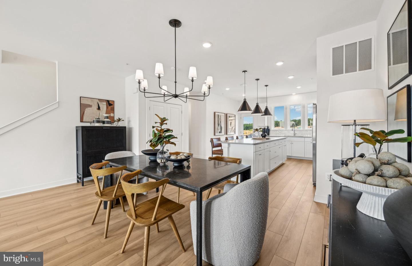 42617 BLACK ANGUS DR, ASHBURN, Virginia 20148, 3 Bedrooms Bedrooms, ,2 BathroomsBathrooms,Residential,For sale,42617 BLACK ANGUS DR,VALO2117524 MLS # VALO2117524