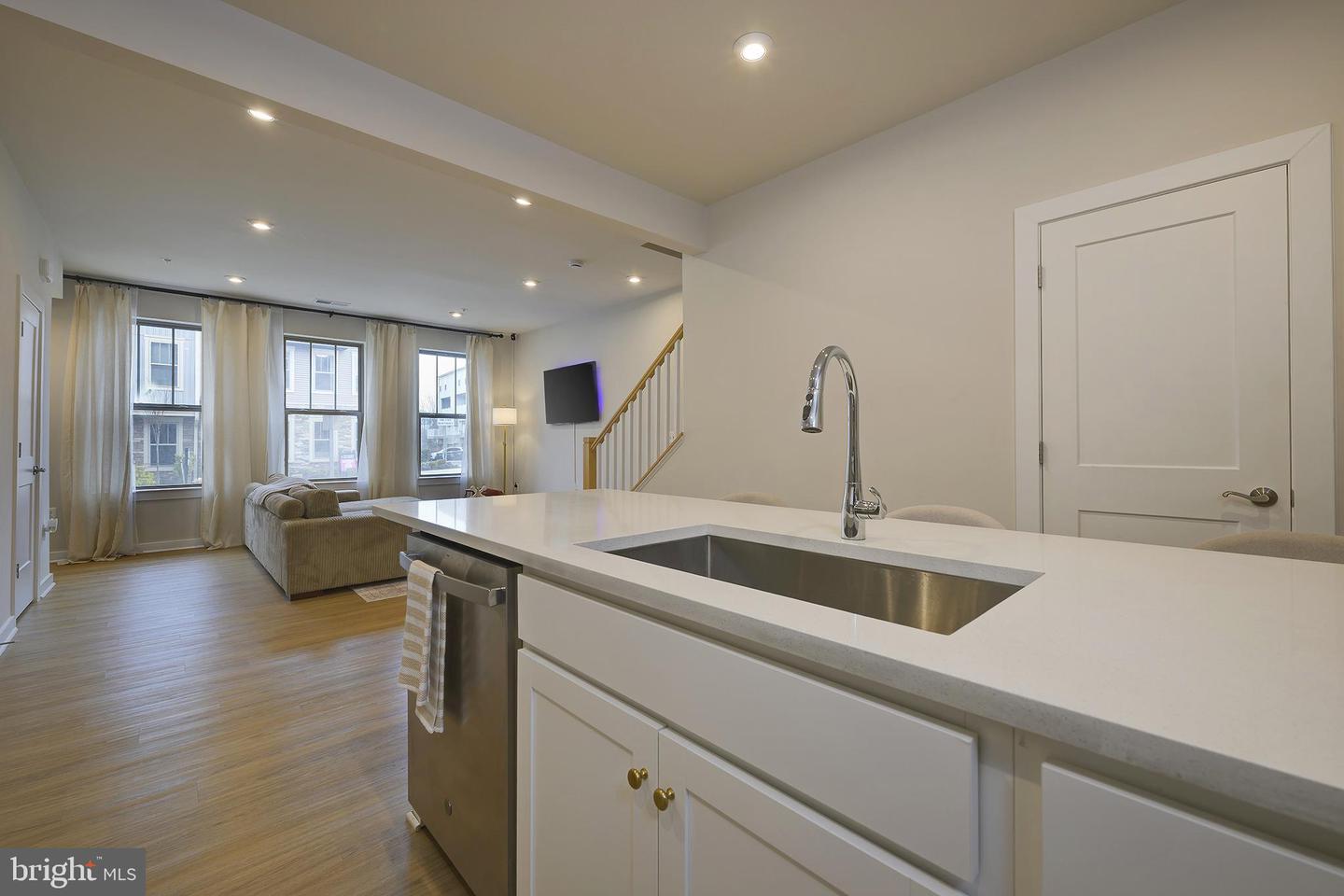 203-A PARK CENTRAL TER, MANASSAS PARK, Virginia 20111, 2 Bedrooms Bedrooms, ,2 BathroomsBathrooms,Residential,For sale,203-A PARK CENTRAL TER,VAMP2003756 MLS # VAMP2003756