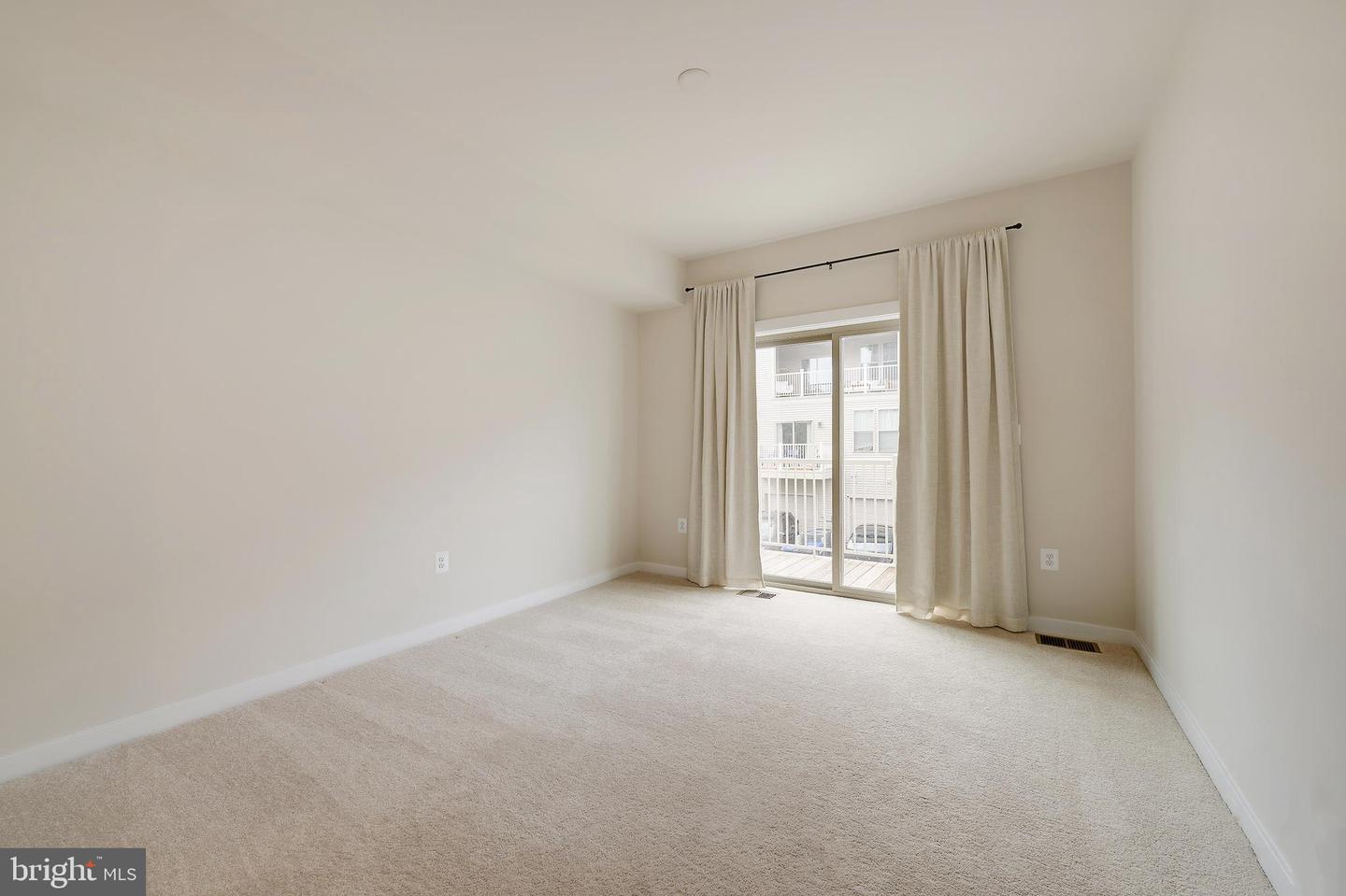 203-A PARK CENTRAL TER, MANASSAS PARK, Virginia 20111, 2 Bedrooms Bedrooms, ,2 BathroomsBathrooms,Residential,For sale,203-A PARK CENTRAL TER,VAMP2003756 MLS # VAMP2003756