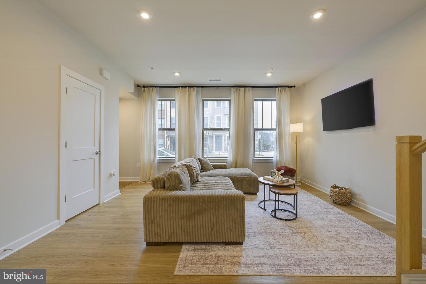 203-A PARK CENTRAL TER, MANASSAS PARK, Virginia 20111, 2 Bedrooms Bedrooms, ,2 BathroomsBathrooms,Residential,For sale,203-A PARK CENTRAL TER,VAMP2003756 MLS # VAMP2003756