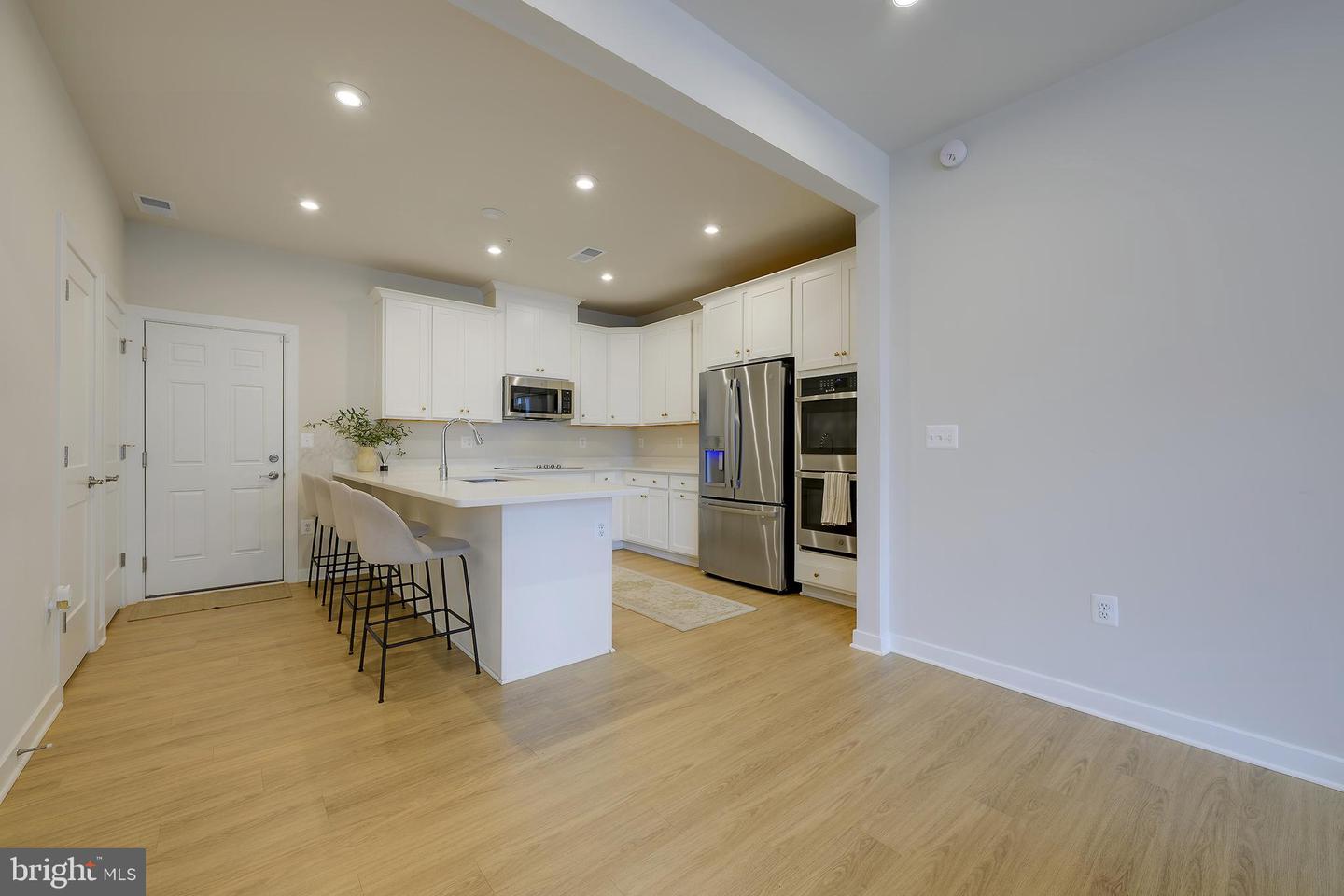 203-A PARK CENTRAL TER, MANASSAS PARK, Virginia 20111, 2 Bedrooms Bedrooms, ,2 BathroomsBathrooms,Residential,For sale,203-A PARK CENTRAL TER,VAMP2003756 MLS # VAMP2003756