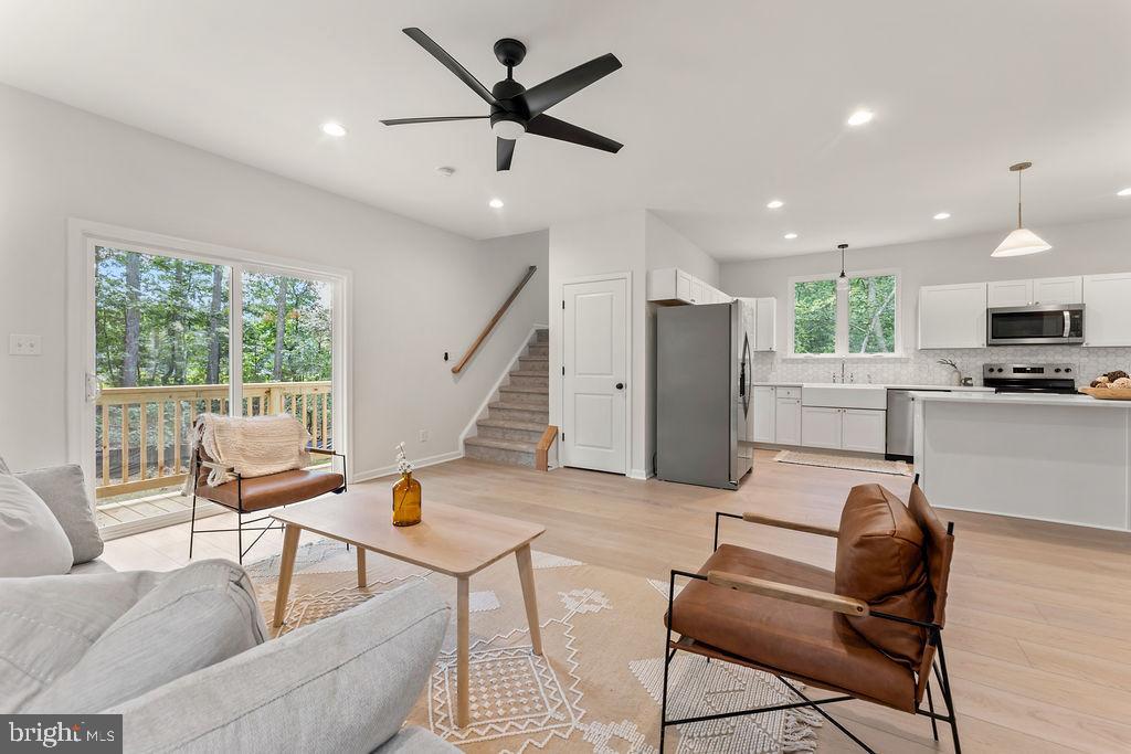 515 CONSTITUTION BLVD, LOCUST GROVE, Virginia 22508, 4 Bedrooms Bedrooms, 7 Rooms Rooms,2 BathroomsBathrooms,Residential,For sale,515 CONSTITUTION BLVD,VAOR2010604 MLS # VAOR2010604