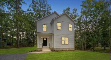 515 CONSTITUTION BLVD, LOCUST GROVE, Virginia 22508, 4 Bedrooms Bedrooms, 7 Rooms Rooms,2 BathroomsBathrooms,Residential,For sale,515 CONSTITUTION BLVD,VAOR2010604 MLS # VAOR2010604