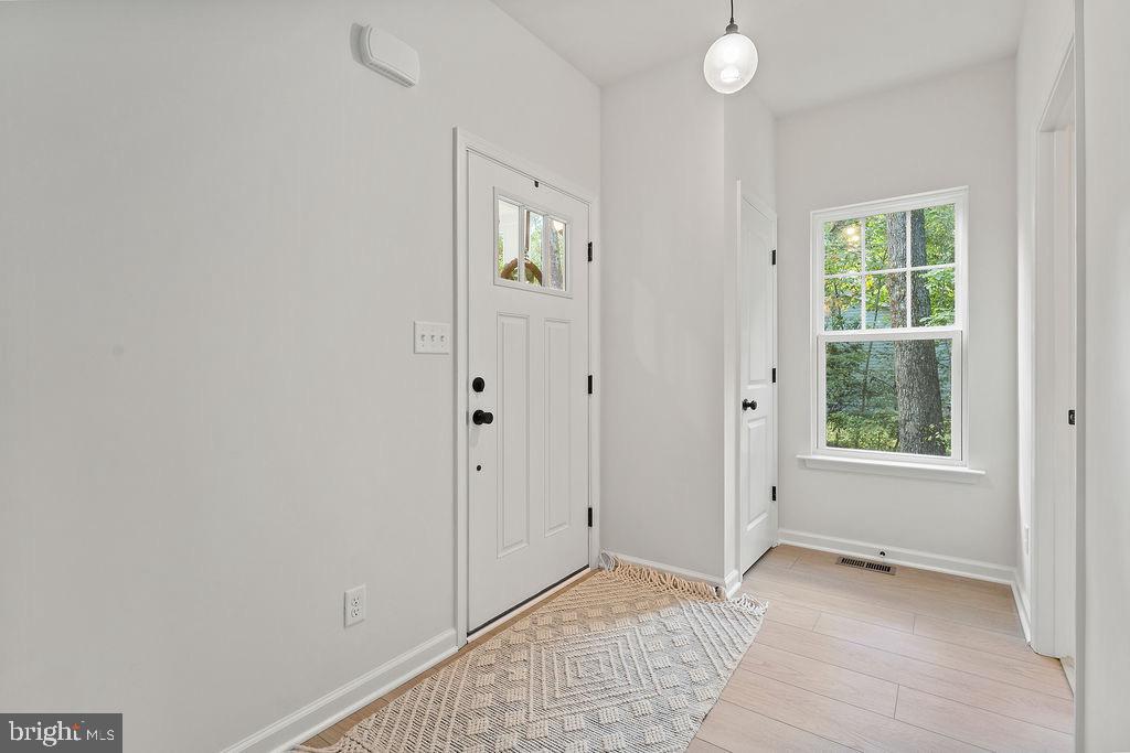 109 ASPEN CT, LOCUST GROVE, Virginia 22508, 4 Bedrooms Bedrooms, ,2 BathroomsBathrooms,Residential,For sale,109 ASPEN CT,VAOR2012444 MLS # VAOR2012444