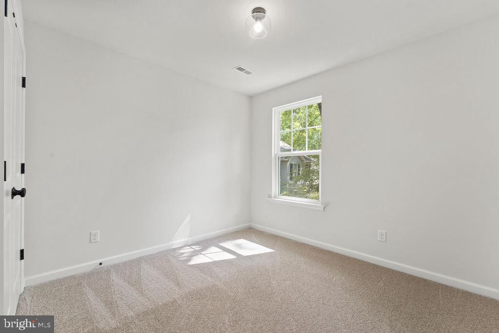 109 ASPEN CT, LOCUST GROVE, Virginia 22508, 4 Bedrooms Bedrooms, ,2 BathroomsBathrooms,Residential,For sale,109 ASPEN CT,VAOR2012444 MLS # VAOR2012444