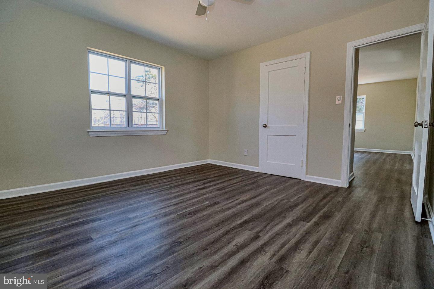 2020 S POLLARD ST, ARLINGTON, Virginia 22204, 2 Bedrooms Bedrooms, 5 Rooms Rooms,1 BathroomBathrooms,Residential,For sale,2020 S POLLARD ST,VAAR2065618 MLS # VAAR2065618