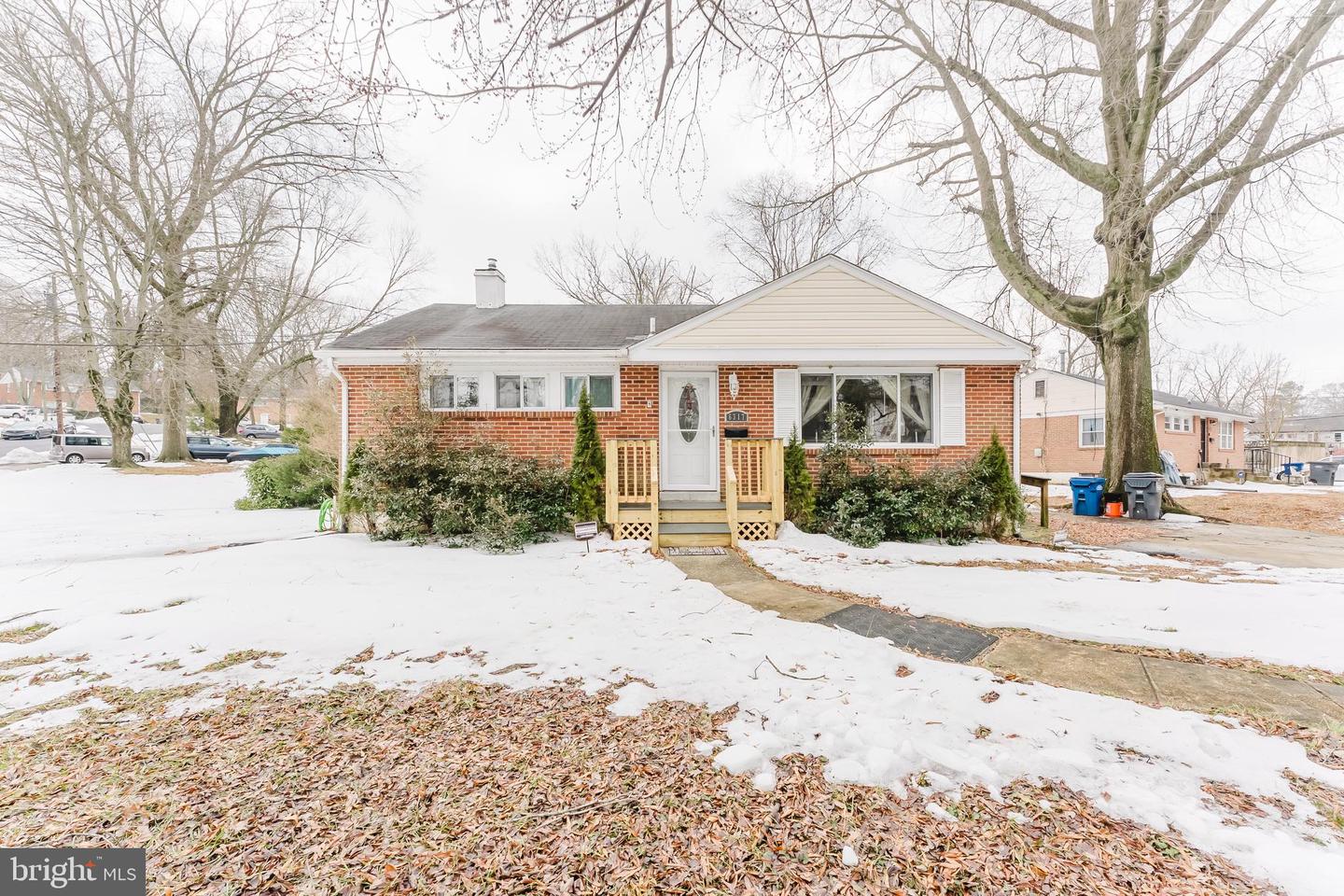 6317 TELEGRAPH RD, ALEXANDRIA, Virginia 22310, 3 Bedrooms Bedrooms, ,2 BathroomsBathrooms,Residential,For sale,6317 TELEGRAPH RD,VAFX2281450 MLS # VAFX2281450