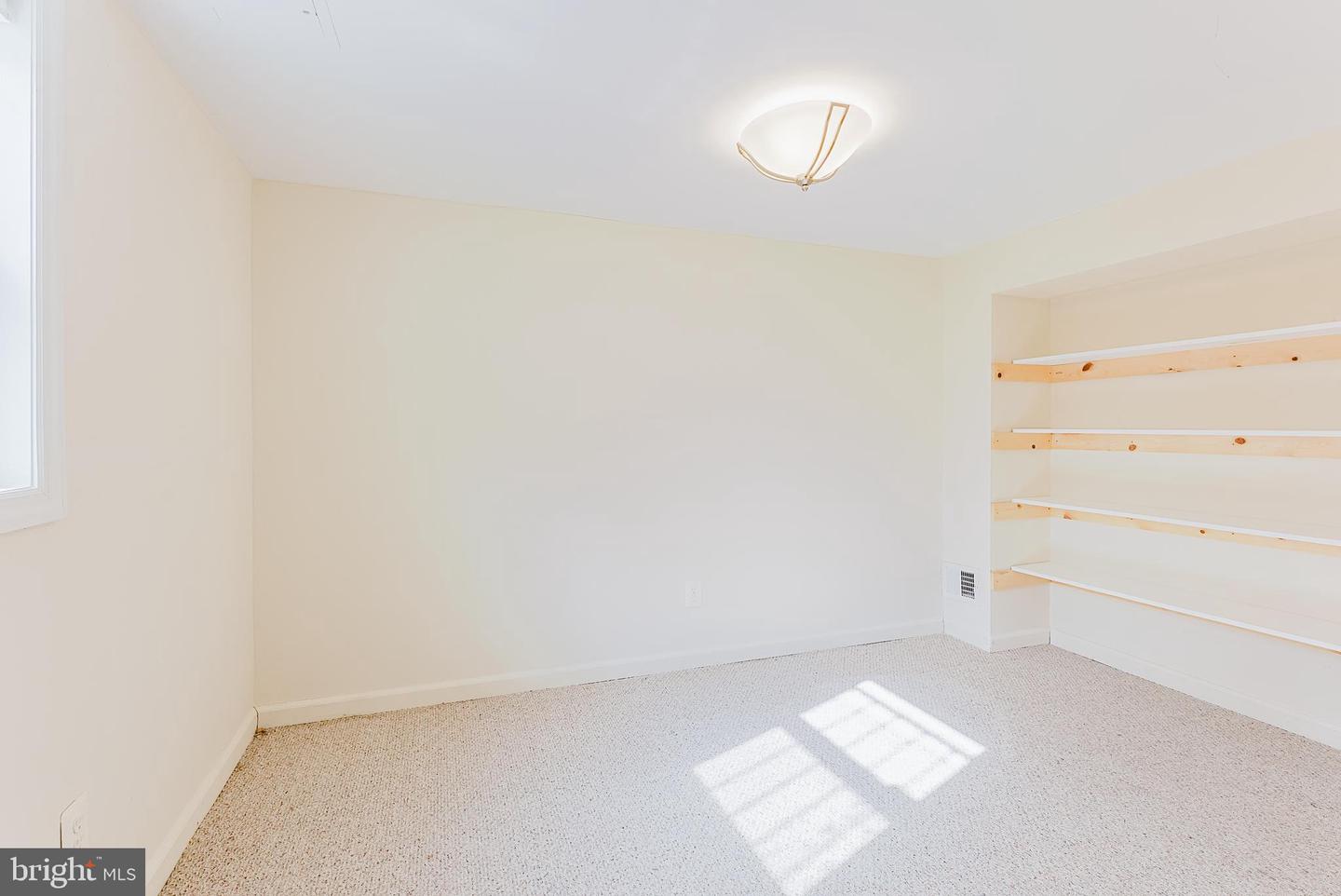 6317 TELEGRAPH RD, ALEXANDRIA, Virginia 22310, 3 Bedrooms Bedrooms, ,2 BathroomsBathrooms,Residential,For sale,6317 TELEGRAPH RD,VAFX2281450 MLS # VAFX2281450