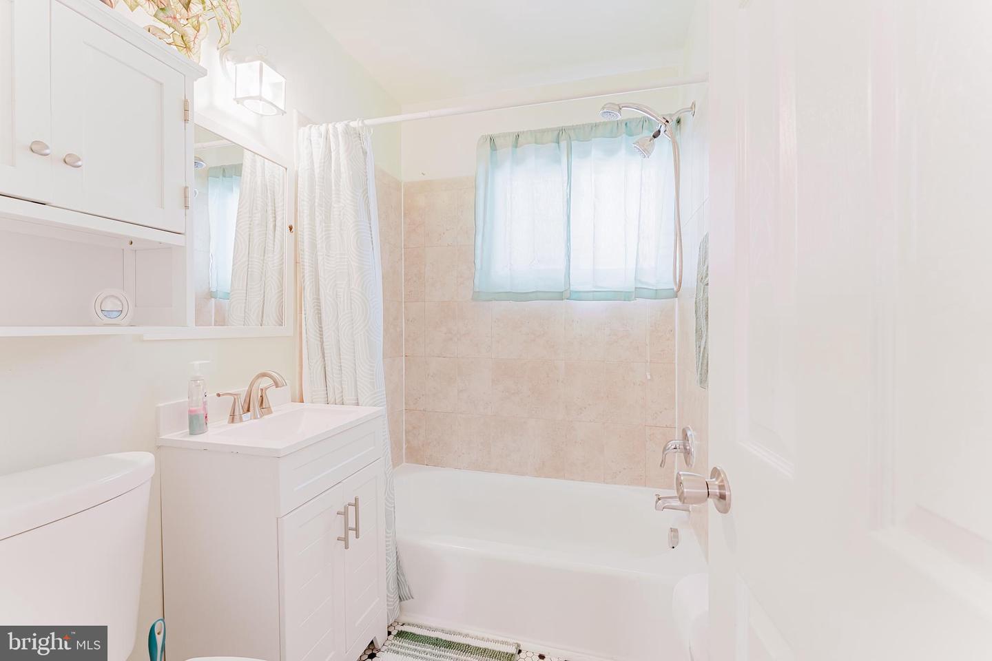 6317 TELEGRAPH RD, ALEXANDRIA, Virginia 22310, 3 Bedrooms Bedrooms, ,2 BathroomsBathrooms,Residential,For sale,6317 TELEGRAPH RD,VAFX2281450 MLS # VAFX2281450