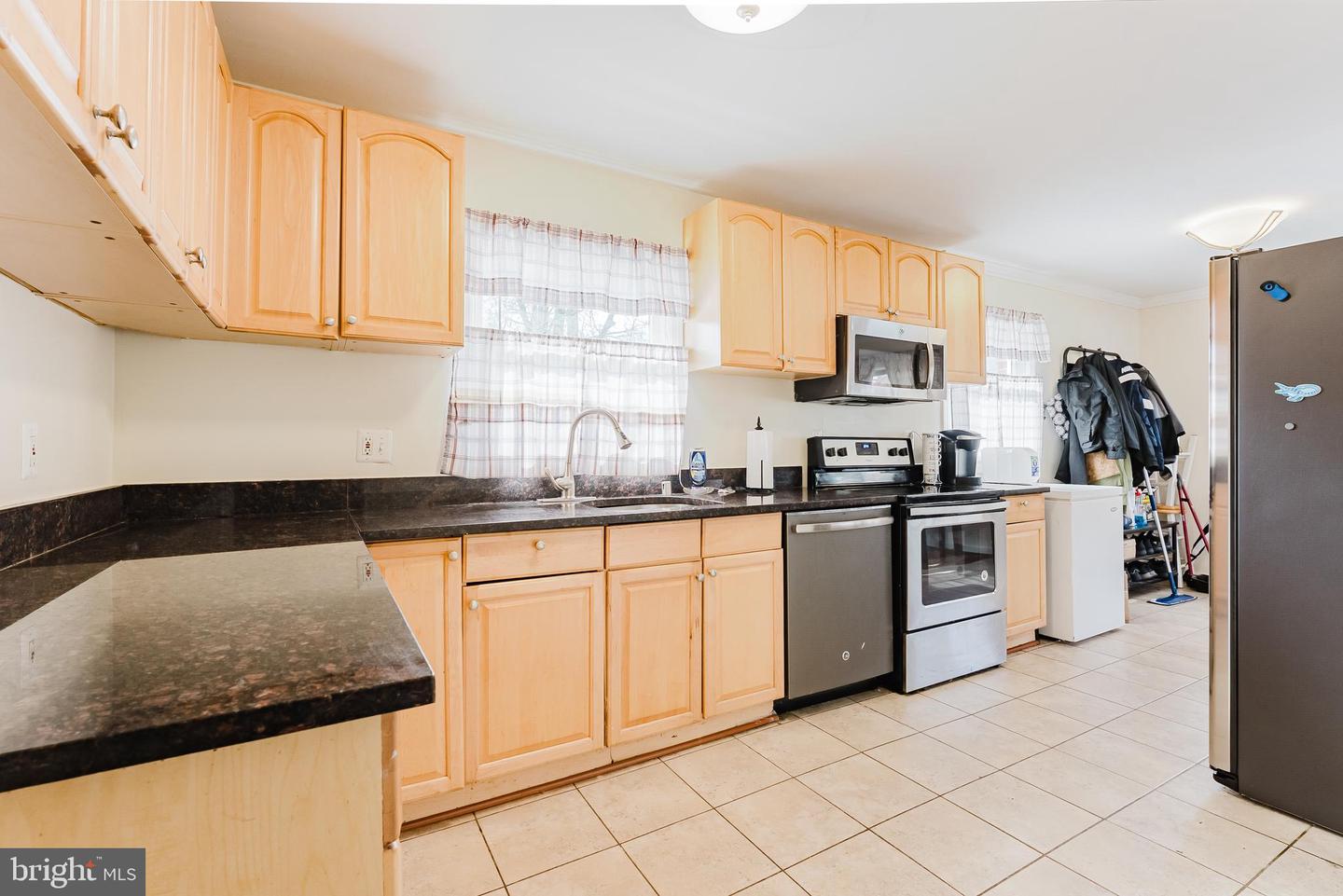 6317 TELEGRAPH RD, ALEXANDRIA, Virginia 22310, 3 Bedrooms Bedrooms, ,2 BathroomsBathrooms,Residential,For sale,6317 TELEGRAPH RD,VAFX2281450 MLS # VAFX2281450