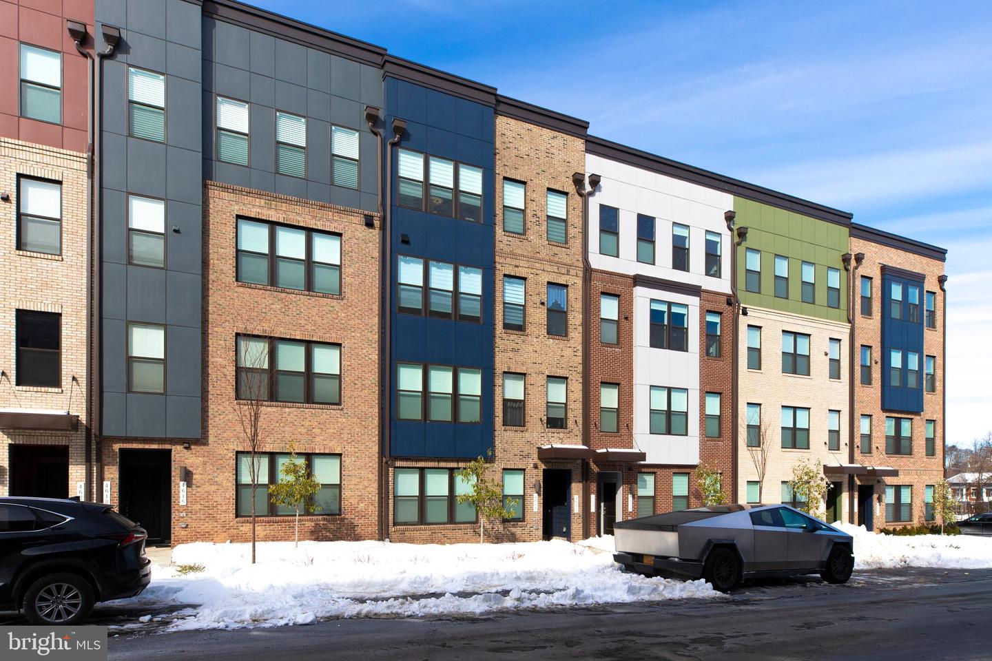 4614 OLIVINE DR #85, CHANTILLY, Virginia 20151, 3 Bedrooms Bedrooms, ,2 BathroomsBathrooms,Residential,For sale,4614 OLIVINE DR #85,VAFX2289272 MLS # VAFX2289272