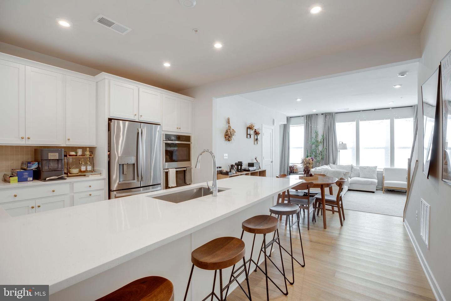 4614 OLIVINE DR #85, CHANTILLY, Virginia 20151, 3 Bedrooms Bedrooms, ,2 BathroomsBathrooms,Residential,For sale,4614 OLIVINE DR #85,VAFX2289272 MLS # VAFX2289272