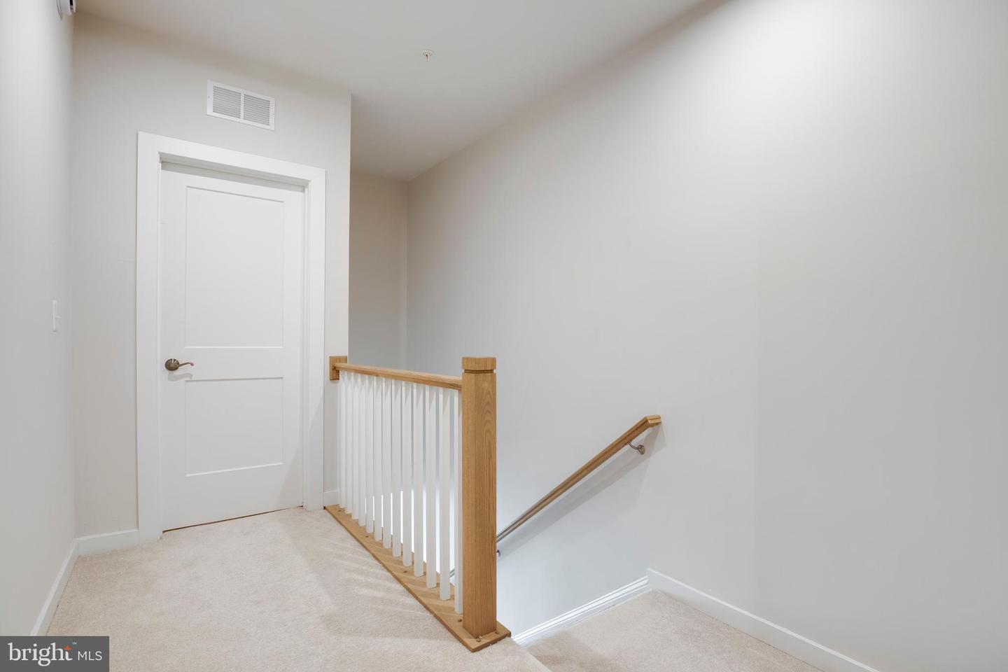 4614 OLIVINE DR #85, CHANTILLY, Virginia 20151, 3 Bedrooms Bedrooms, ,2 BathroomsBathrooms,Residential,For sale,4614 OLIVINE DR #85,VAFX2289272 MLS # VAFX2289272