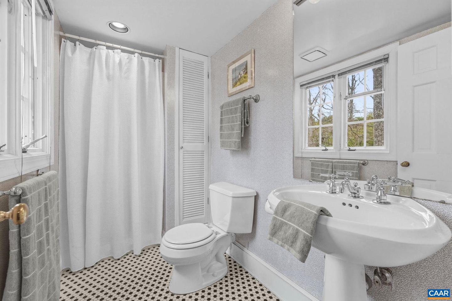 1820 FENDALL AVE, CHARLOTTESVILLE, Virginia 22903, 4 Bedrooms Bedrooms, ,5 BathroomsBathrooms,Residential,For sale,1820 FENDALL AVE,673784 MLS # 673784