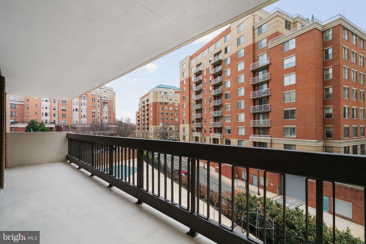 3800 FAIRFAX DR #213, ARLINGTON, Virginia 22203, 2 Bedrooms Bedrooms, ,2 BathroomsBathrooms,Residential,For sale,3800 FAIRFAX DR #213,VAAR2069538 MLS # VAAR2069538