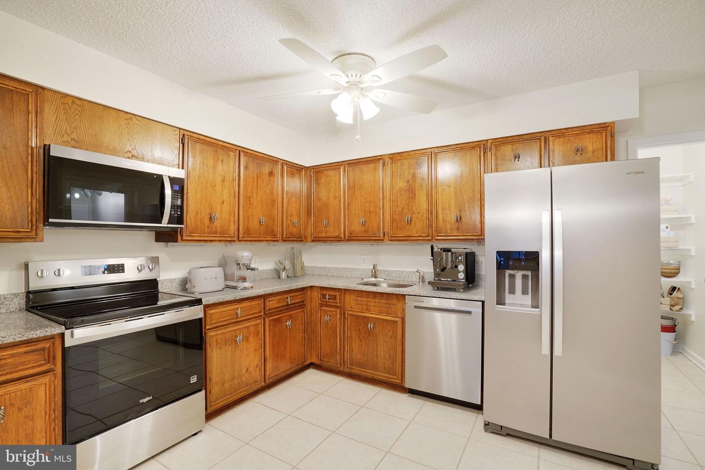 3800 FAIRFAX DR #213, ARLINGTON, Virginia 22203, 2 Bedrooms Bedrooms, ,2 BathroomsBathrooms,Residential,For sale,3800 FAIRFAX DR #213,VAAR2069538 MLS # VAAR2069538