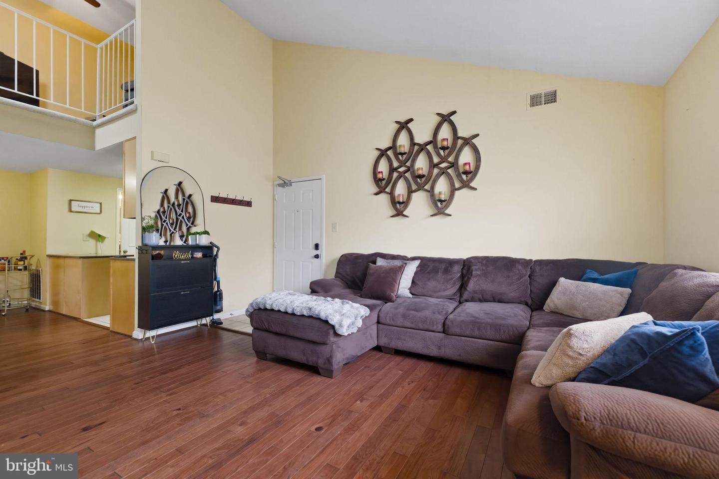 10208-C ASHBROOKE CT #19, OAKTON, Virginia 22124, 2 Bedrooms Bedrooms, 5 Rooms Rooms,2 BathroomsBathrooms,Residential,For sale,10208-C ASHBROOKE CT #19,VAFX2293732 MLS # VAFX2293732