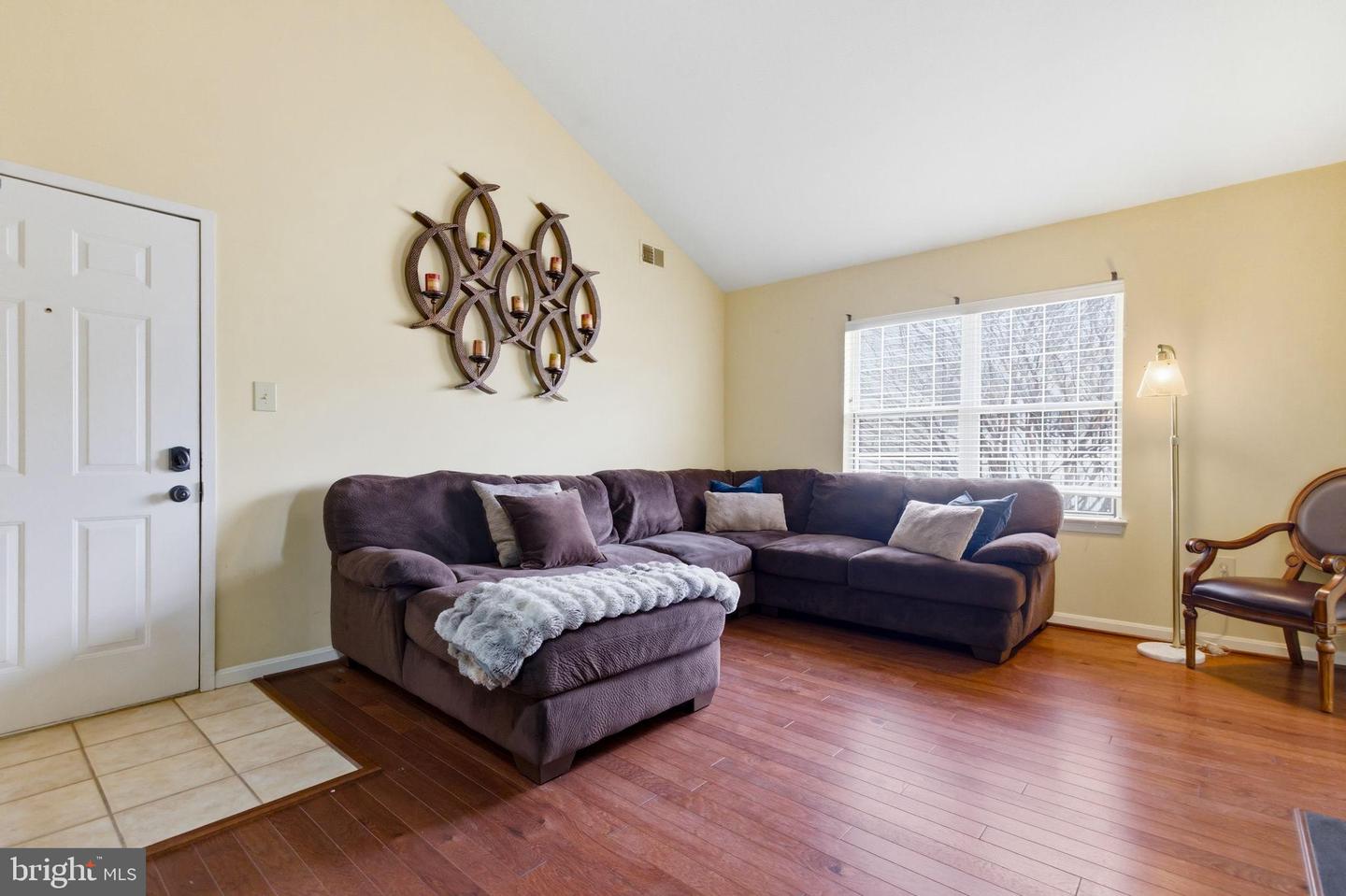 10208-C ASHBROOKE CT #19, OAKTON, Virginia 22124, 2 Bedrooms Bedrooms, 5 Rooms Rooms,2 BathroomsBathrooms,Residential,For sale,10208-C ASHBROOKE CT #19,VAFX2293732 MLS # VAFX2293732