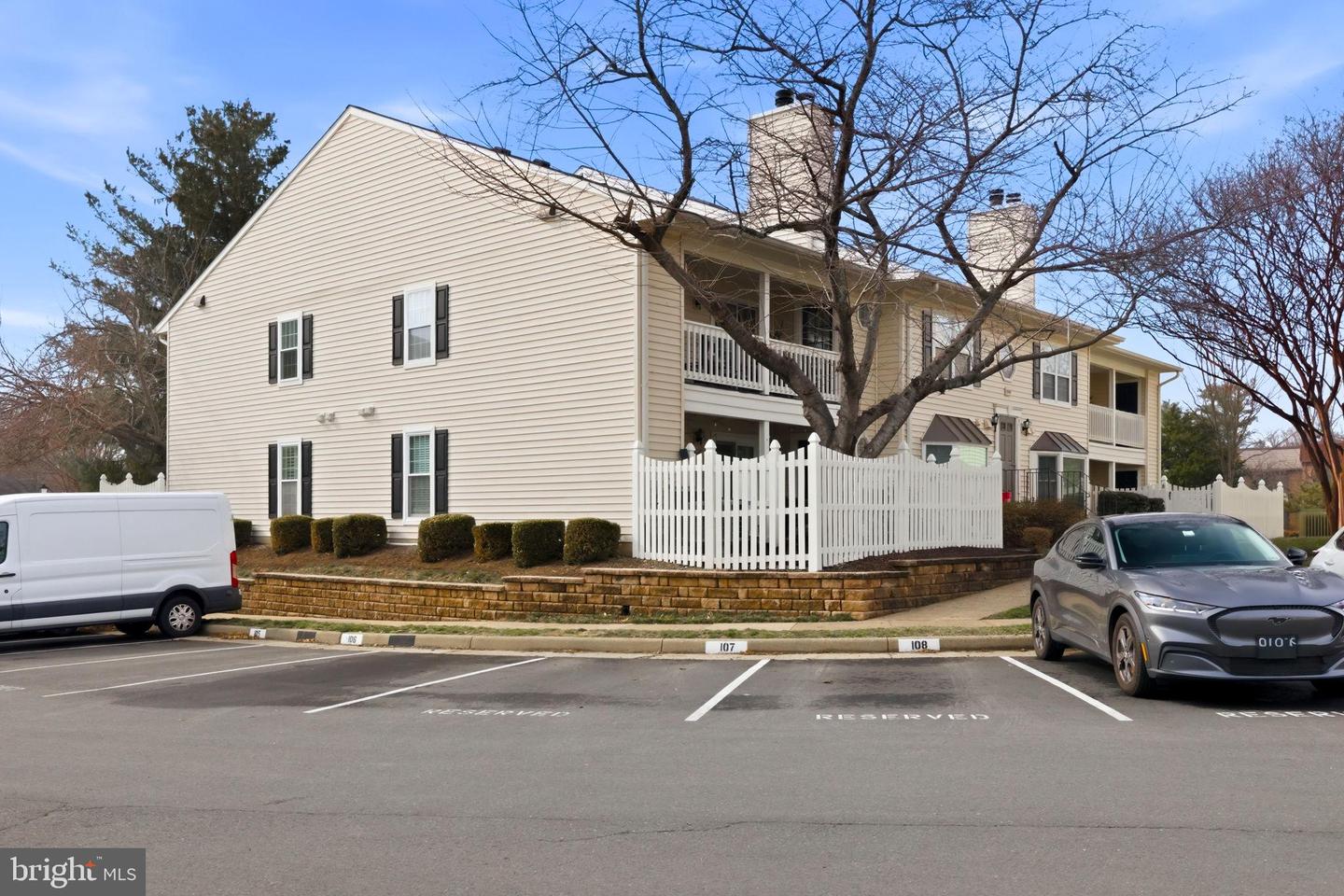 10208-C ASHBROOKE CT #19, OAKTON, Virginia 22124, 2 Bedrooms Bedrooms, 5 Rooms Rooms,2 BathroomsBathrooms,Residential,For sale,10208-C ASHBROOKE CT #19,VAFX2293732 MLS # VAFX2293732