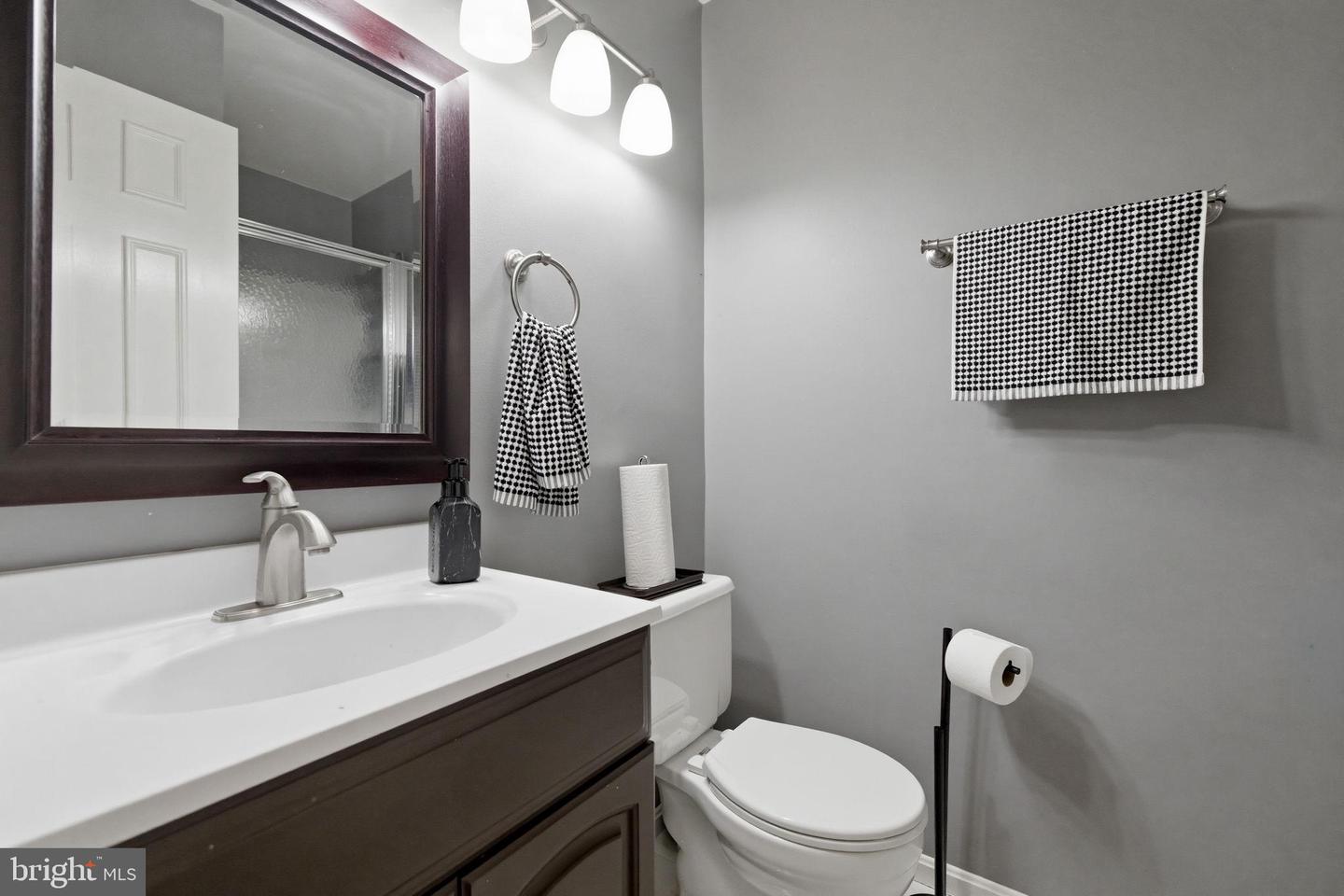 10208-C ASHBROOKE CT #19, OAKTON, Virginia 22124, 2 Bedrooms Bedrooms, 5 Rooms Rooms,2 BathroomsBathrooms,Residential,For sale,10208-C ASHBROOKE CT #19,VAFX2293732 MLS # VAFX2293732