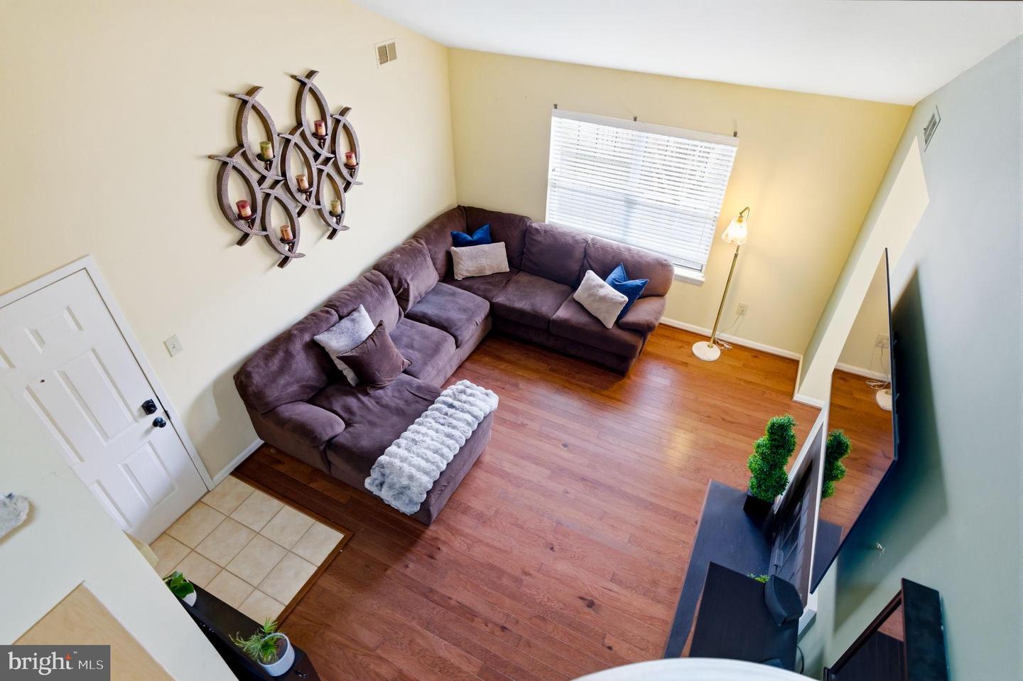 10208-C ASHBROOKE CT #19, OAKTON, Virginia 22124, 2 Bedrooms Bedrooms, 5 Rooms Rooms,2 BathroomsBathrooms,Residential,For sale,10208-C ASHBROOKE CT #19,VAFX2293732 MLS # VAFX2293732