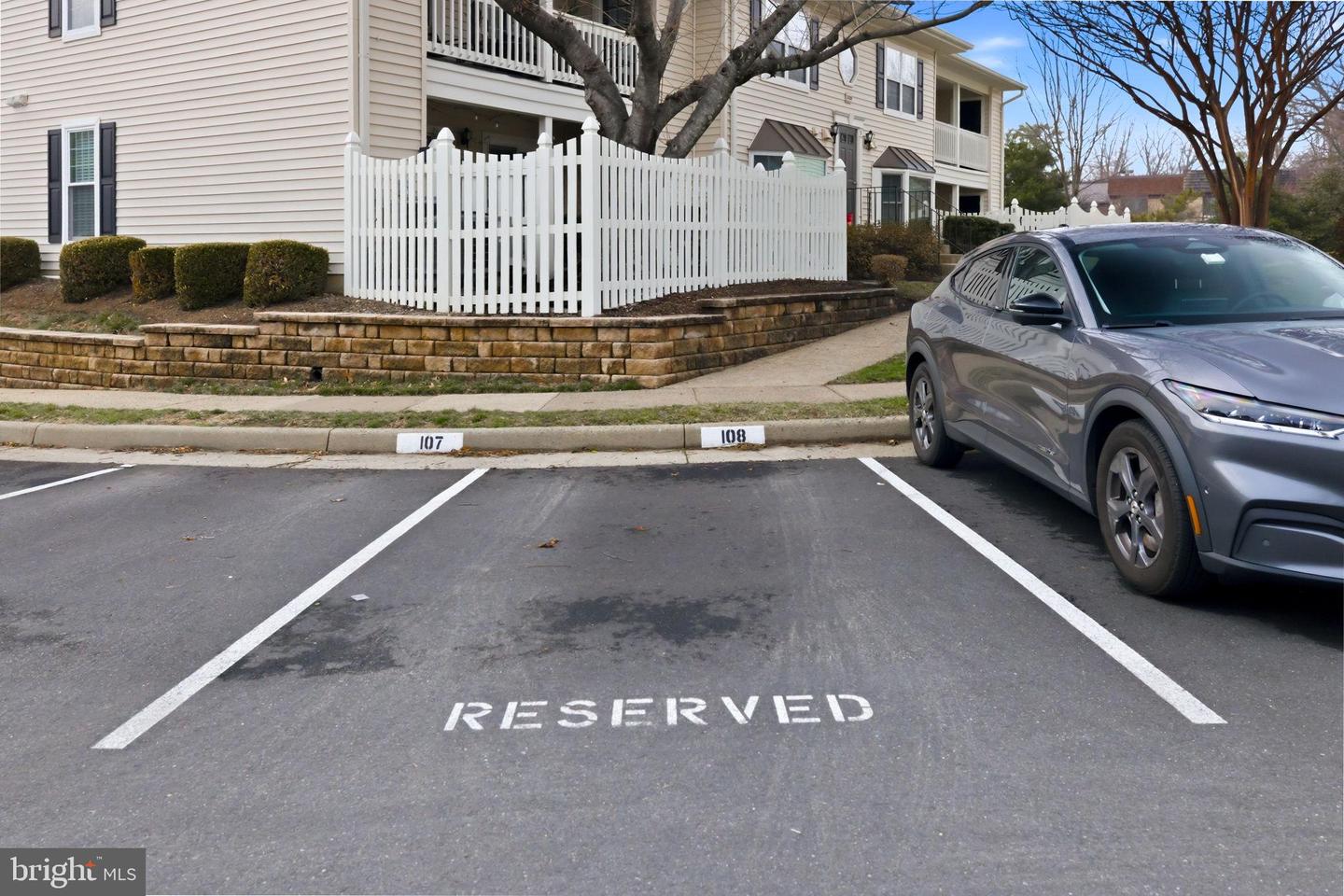 10208-C ASHBROOKE CT #19, OAKTON, Virginia 22124, 2 Bedrooms Bedrooms, 5 Rooms Rooms,2 BathroomsBathrooms,Residential,For sale,10208-C ASHBROOKE CT #19,VAFX2293732 MLS # VAFX2293732