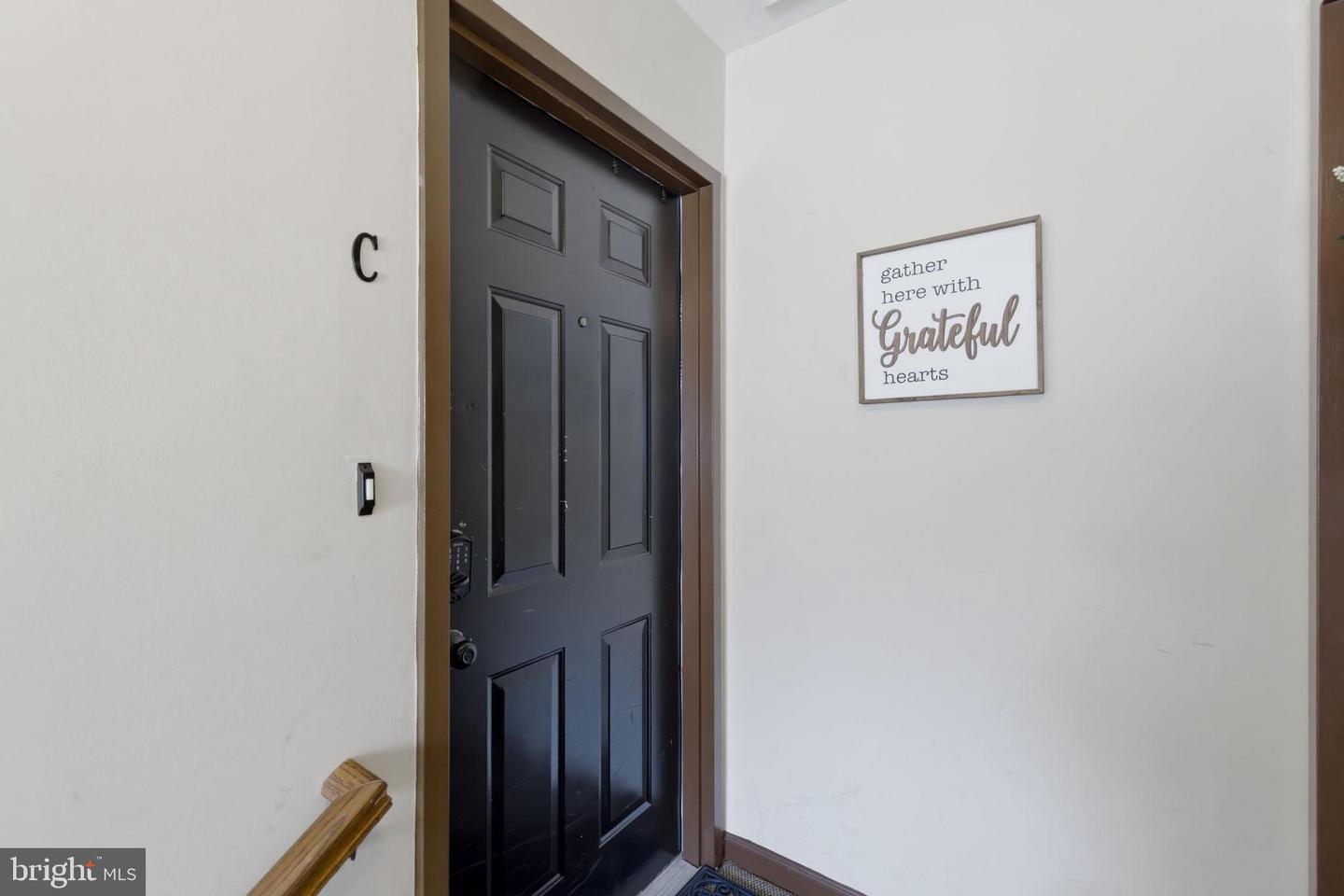 10208-C ASHBROOKE CT #19, OAKTON, Virginia 22124, 2 Bedrooms Bedrooms, 5 Rooms Rooms,2 BathroomsBathrooms,Residential,For sale,10208-C ASHBROOKE CT #19,VAFX2293732 MLS # VAFX2293732